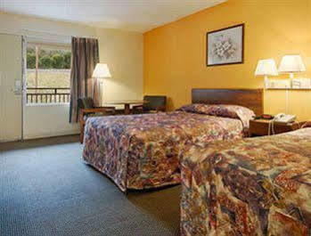 Super 8 By Wyndham Caryville Tn חדר תמונה